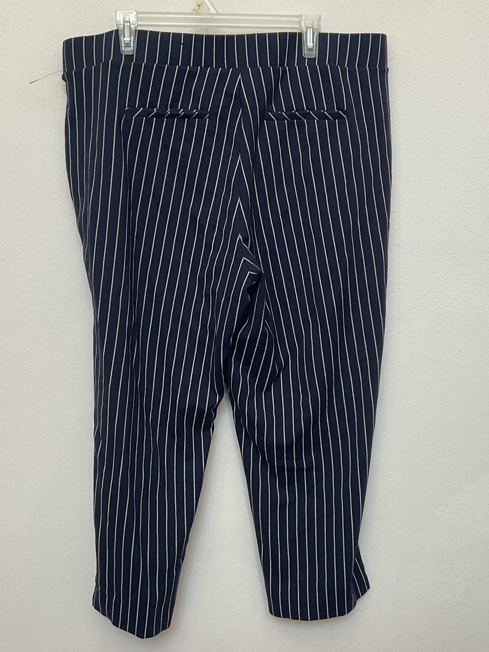 Studio By Torrid Navy, White Pinstripe Pull On Relax Taper Pants Size 3T Office - Picture 5 of 6